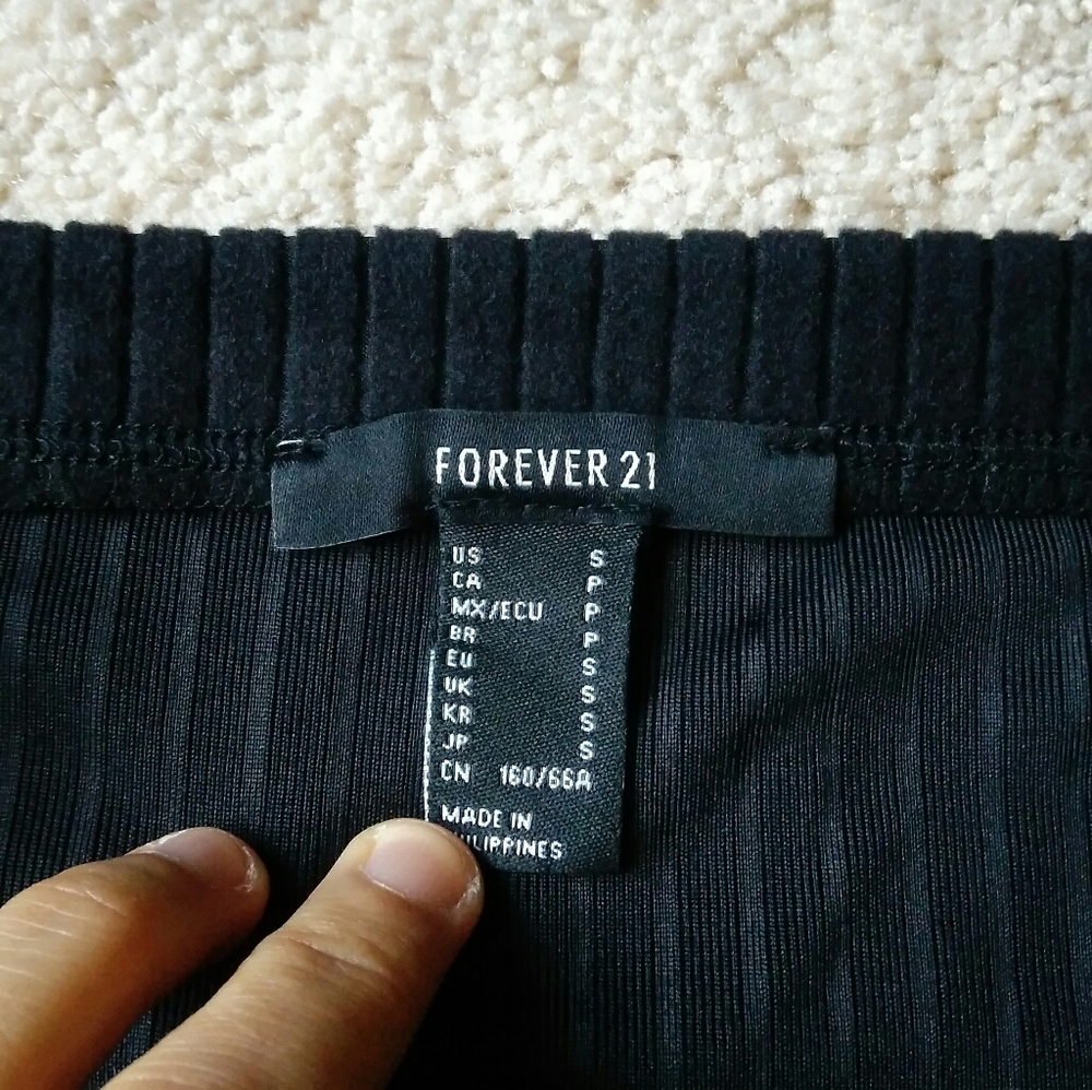 FOREVER 21 Pencil Skirt - Picture 3 of 4